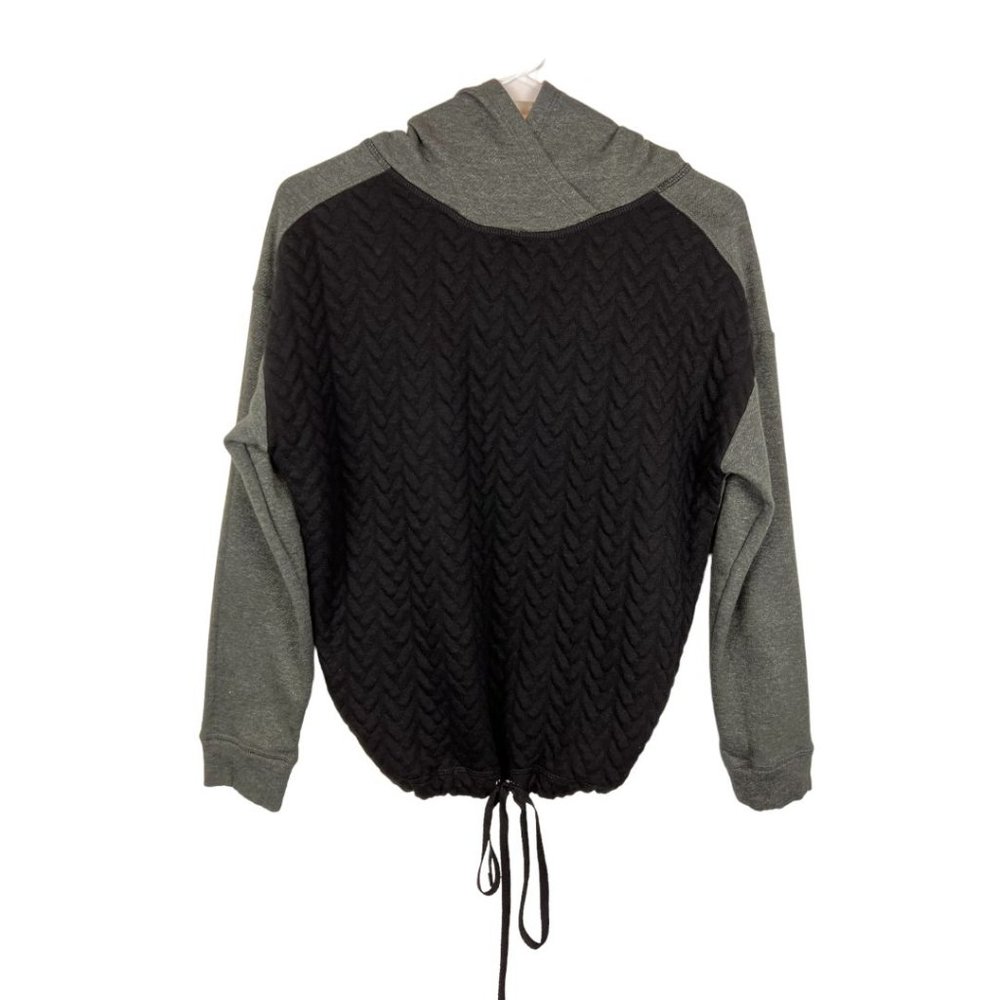 ST. John's bay women swaeter